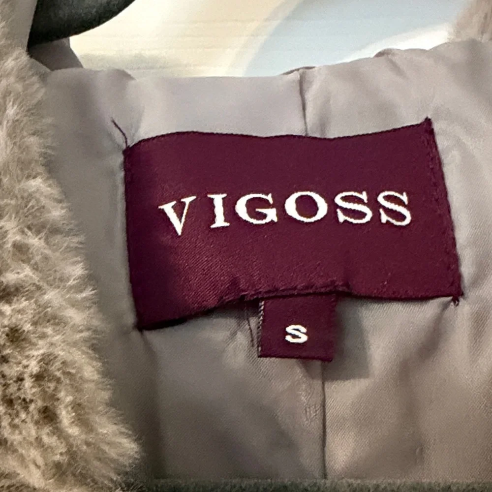 Vigoss Women's Faux Fur Hooded Jacket in Tan NWOT - Picture 2 of 7